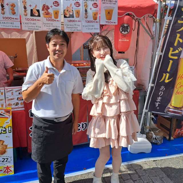 楽天食いしんぼう祭 in 東京・代々木公園 もえあずさんと記念撮影