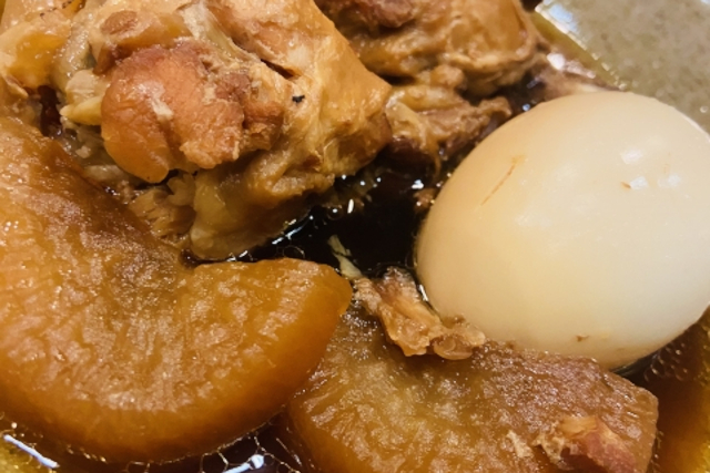 手羽と大根の煮つけ
