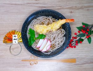 鶏ガラだしで作る失敗しない年越しそばレシピ！初心者でもプロの味に仕上がるコツ